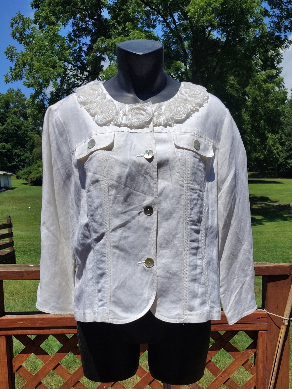 Ruby Rd White Linen Blend Crop Jacket Floral & Rhinestone Neckline Size 12P